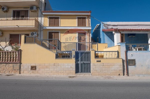 casa indipendente in vendita a Pachino in zona Marzamemi