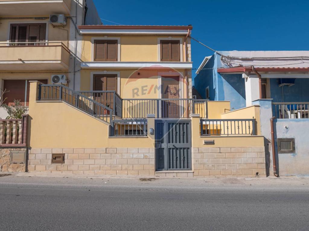 casa indipendente in vendita a Pachino in zona Marzamemi