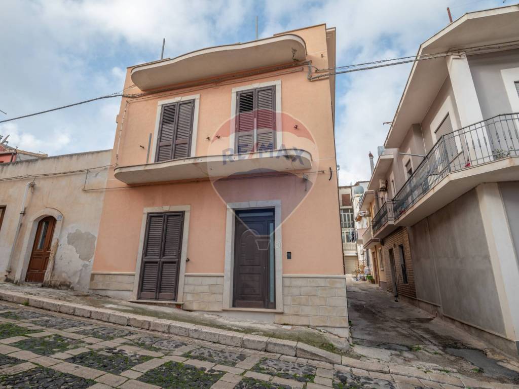 casa indipendente in vendita a Pachino