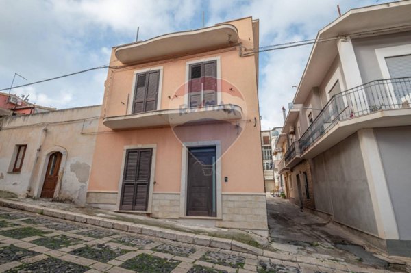 casa indipendente in vendita a Pachino