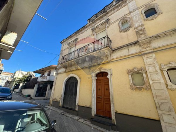 casa indipendente in vendita a Pachino