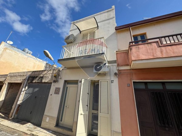 casa indipendente in vendita a Pachino