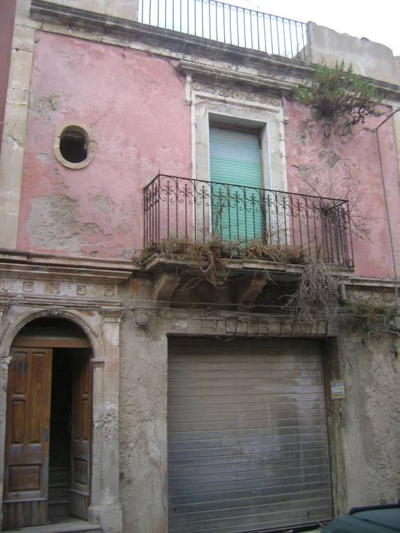 casa indipendente in vendita a Pachino