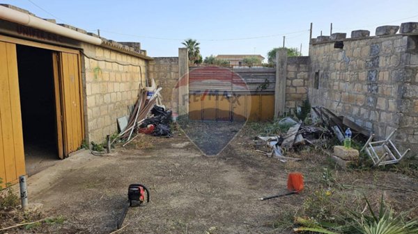 casa indipendente in vendita a Pachino