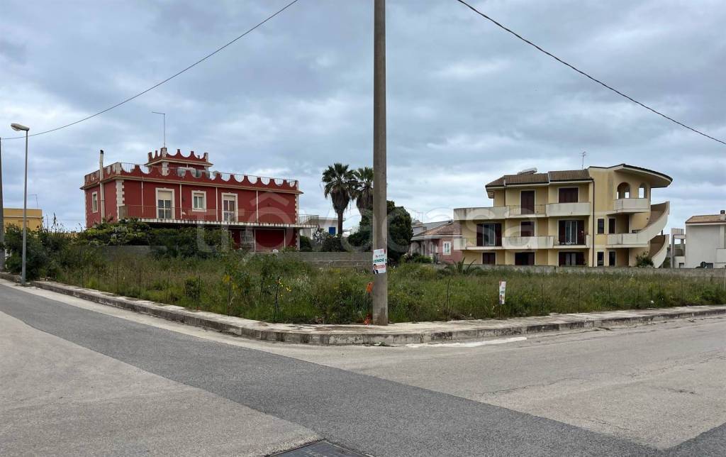 terreno edificabile in vendita a Pachino