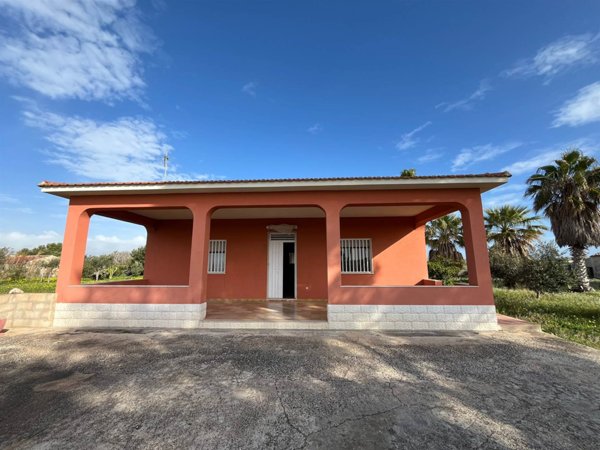 casa indipendente in vendita a Pachino