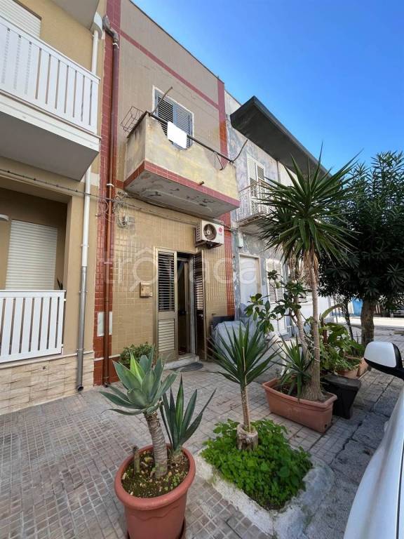 casa indipendente in vendita a Pachino in zona Marzamemi