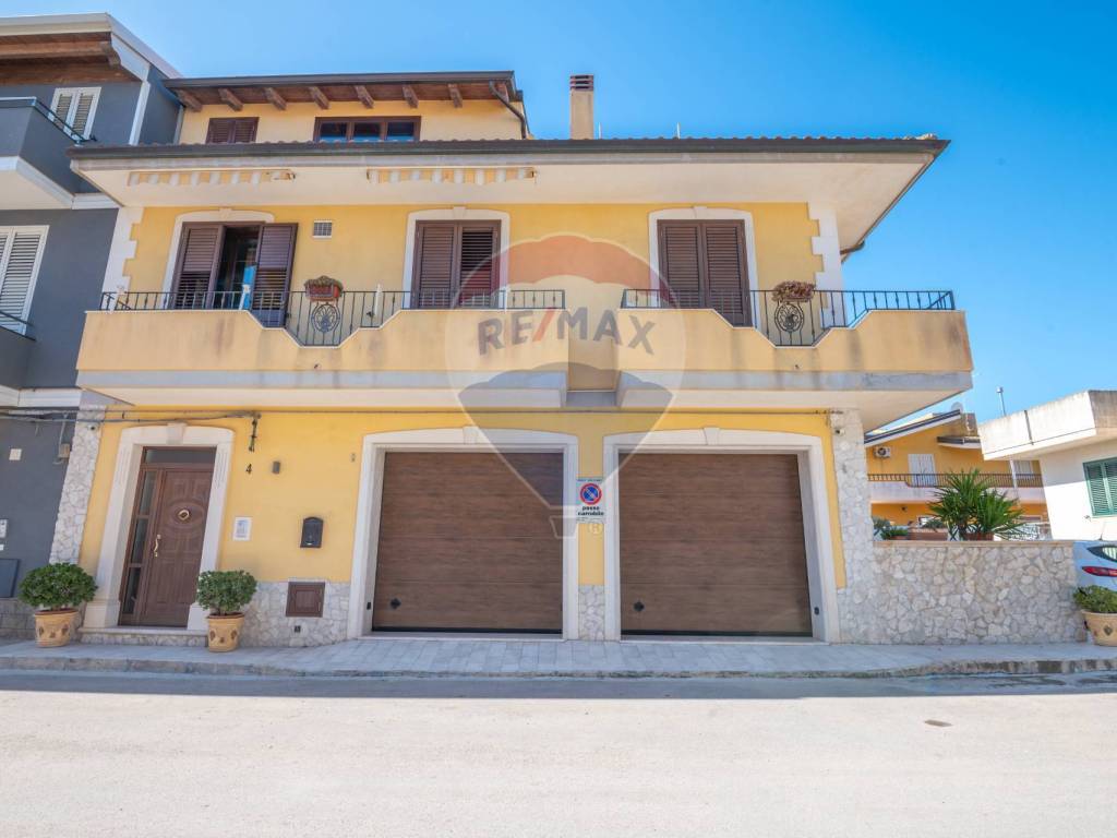 casa indipendente in vendita a Pachino
