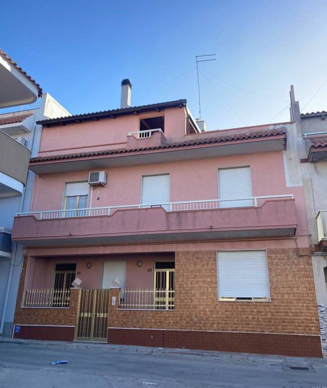 casa indipendente in vendita a Pachino