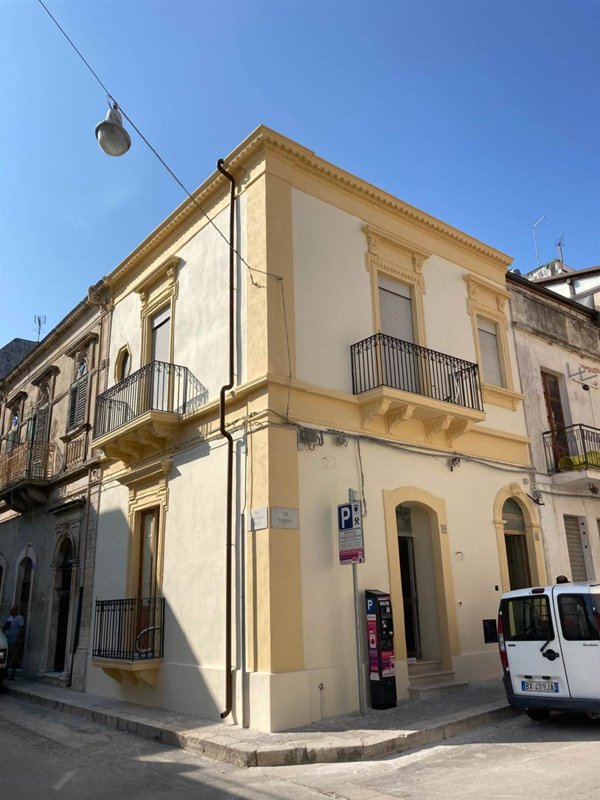casa indipendente in vendita a Pachino