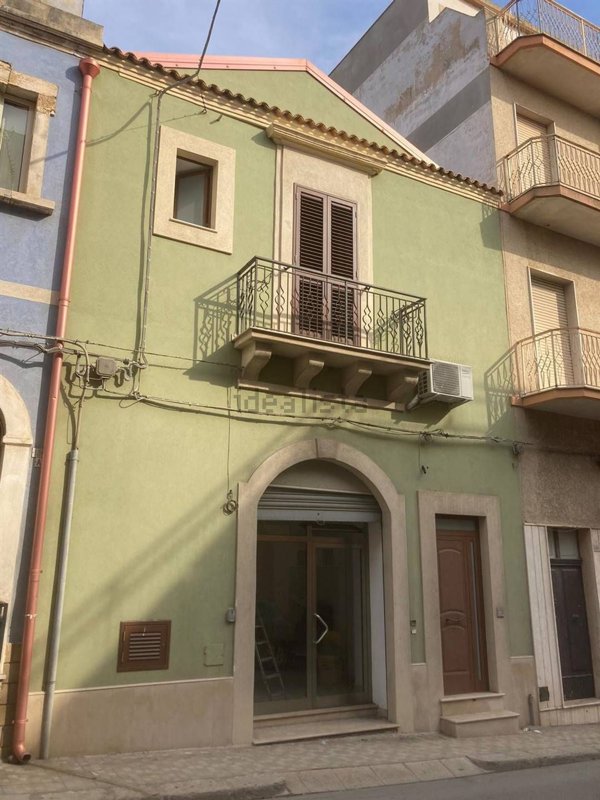 casa indipendente in vendita a Pachino