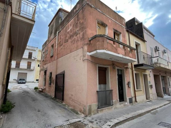casa indipendente in vendita a Pachino
