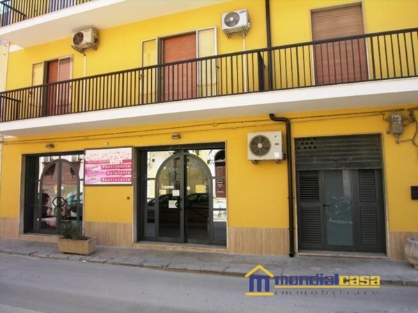 locale commerciale in vendita a Pachino
