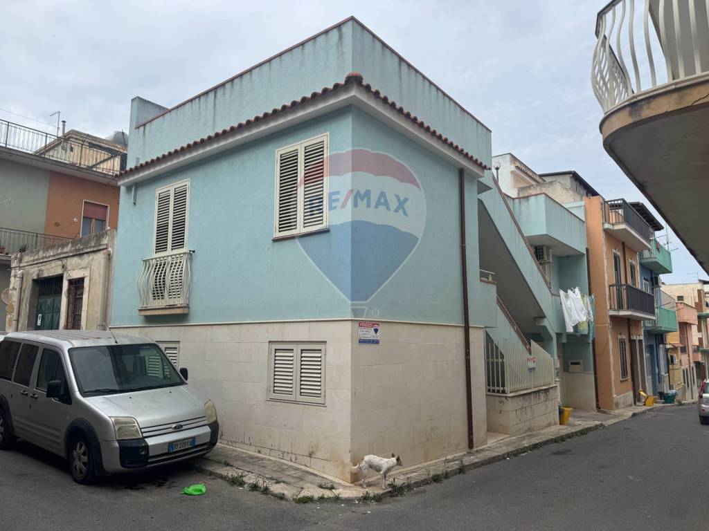 casa indipendente in vendita a Pachino