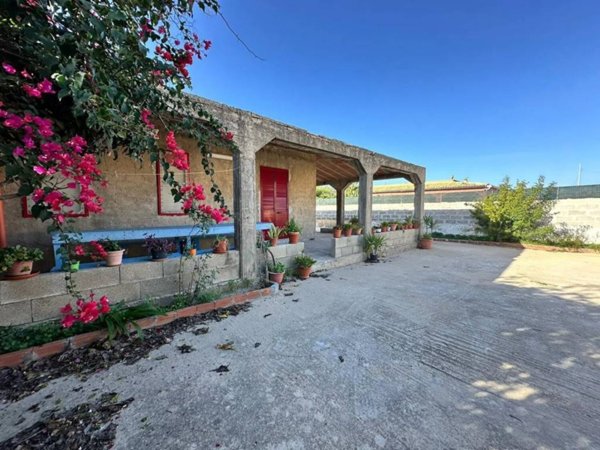 casa indipendente in vendita a Pachino