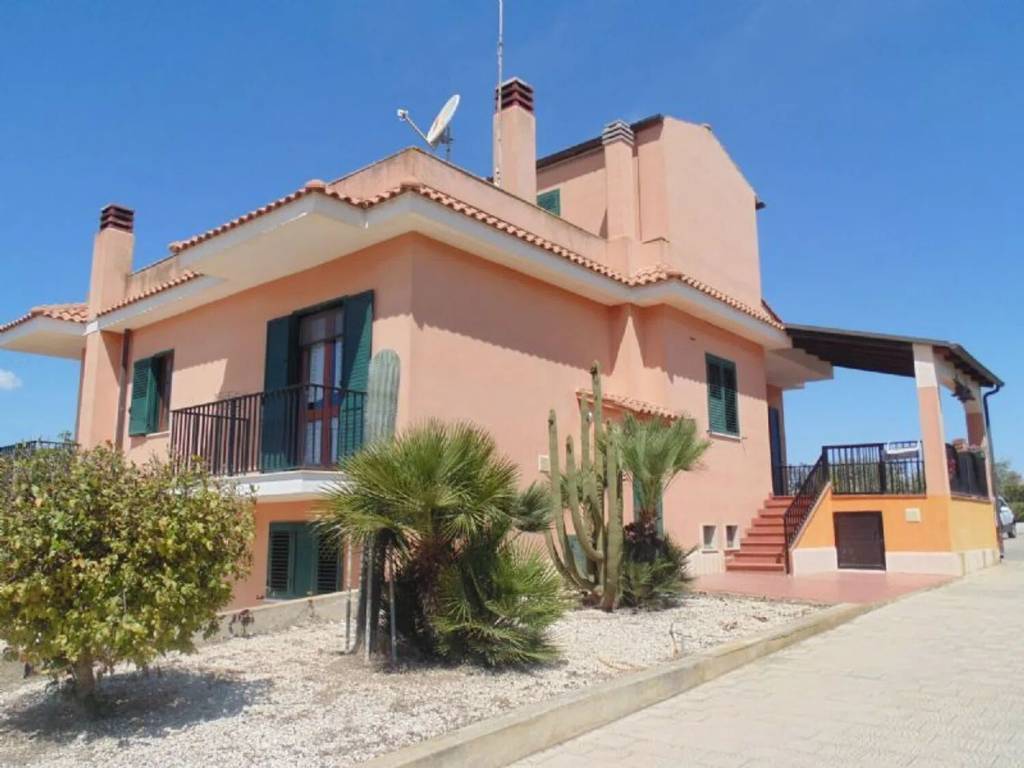 casa indipendente in vendita a Pachino