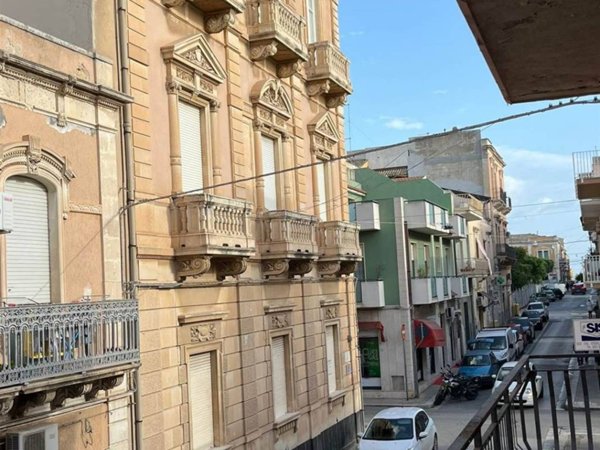casa indipendente in vendita a Pachino