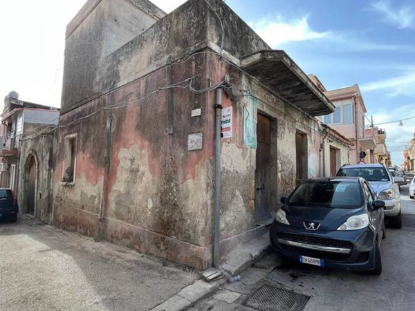 casa indipendente in vendita a Pachino