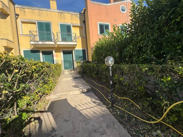 casa indipendente in vendita a Pachino in zona Marzamemi