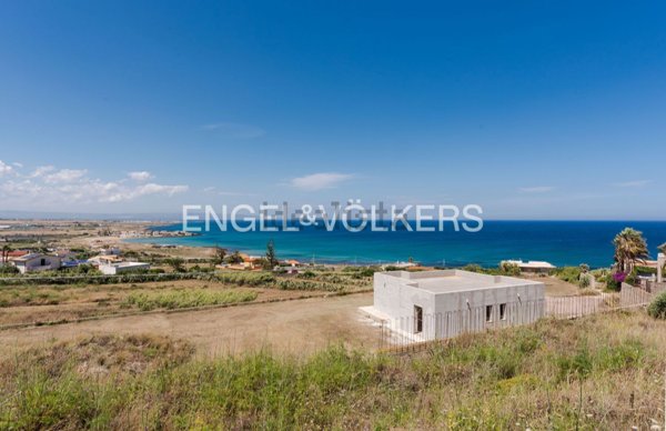 casa indipendente in vendita a Pachino in zona Marzamemi