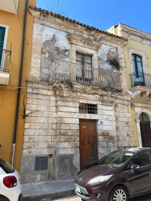 casa indipendente in vendita a Pachino