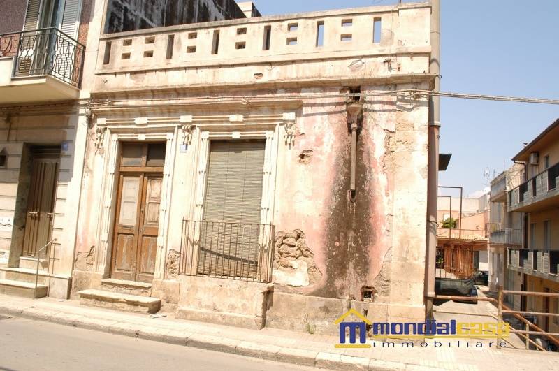 casa indipendente in vendita a Pachino