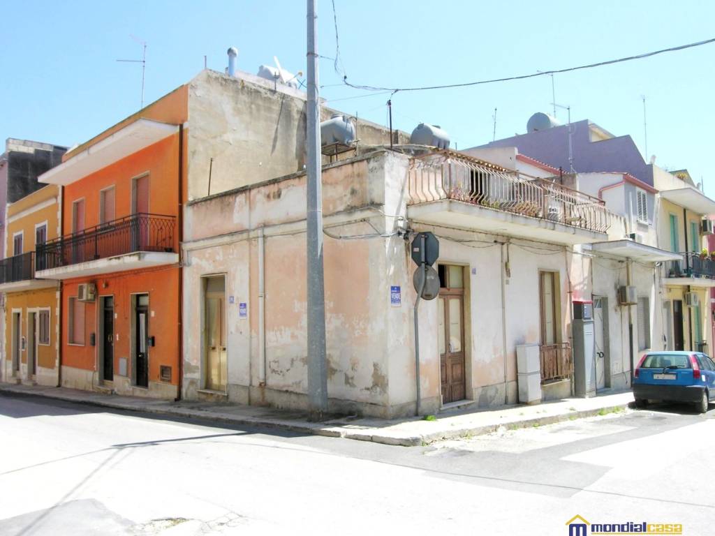 casa indipendente in vendita a Pachino