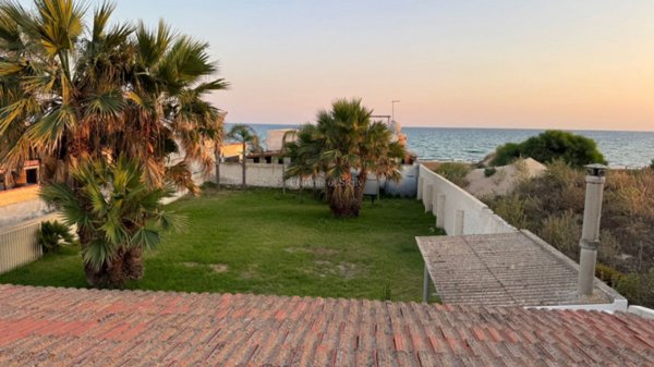 casa indipendente in vendita a Pachino