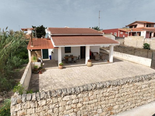 casa indipendente in vendita a Pachino