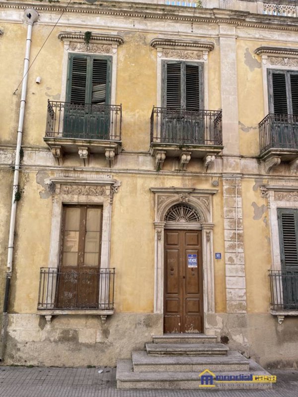 casa indipendente in vendita a Pachino