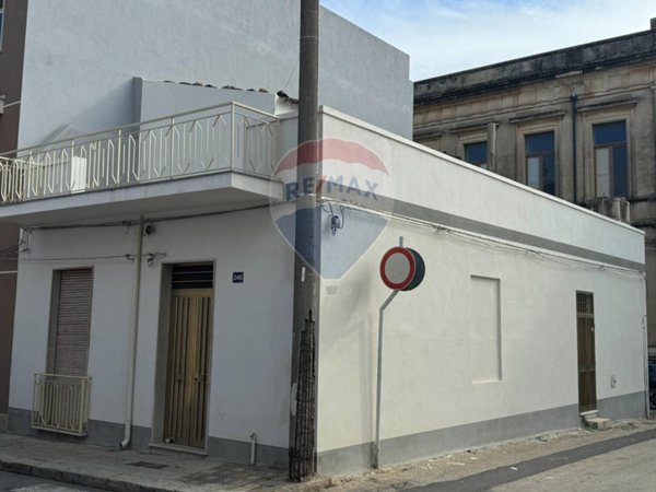 casa indipendente in vendita a Pachino