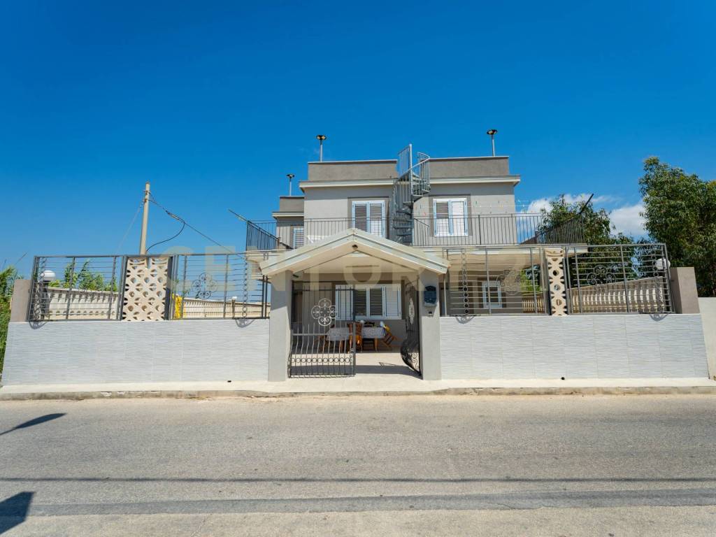 casa indipendente in vendita a Pachino