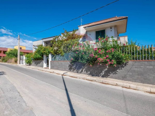 casa indipendente in vendita a Pachino in zona Marzamemi