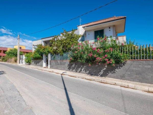 casa indipendente in vendita a Pachino in zona Marzamemi
