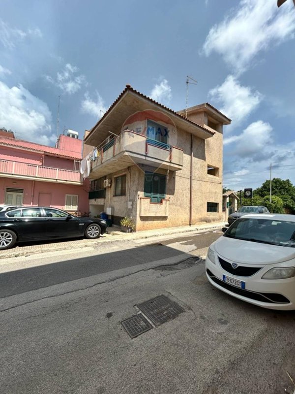 casa indipendente in vendita a Pachino
