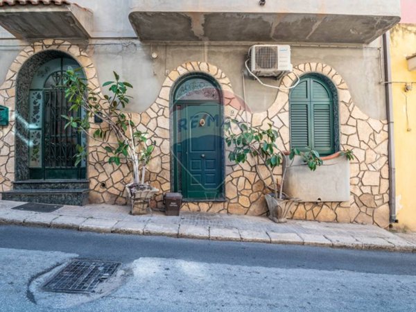 casa indipendente in vendita a Pachino