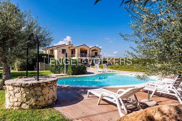 casa indipendente in vendita a Pachino