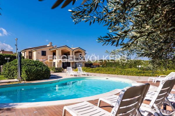 casa indipendente in vendita a Pachino