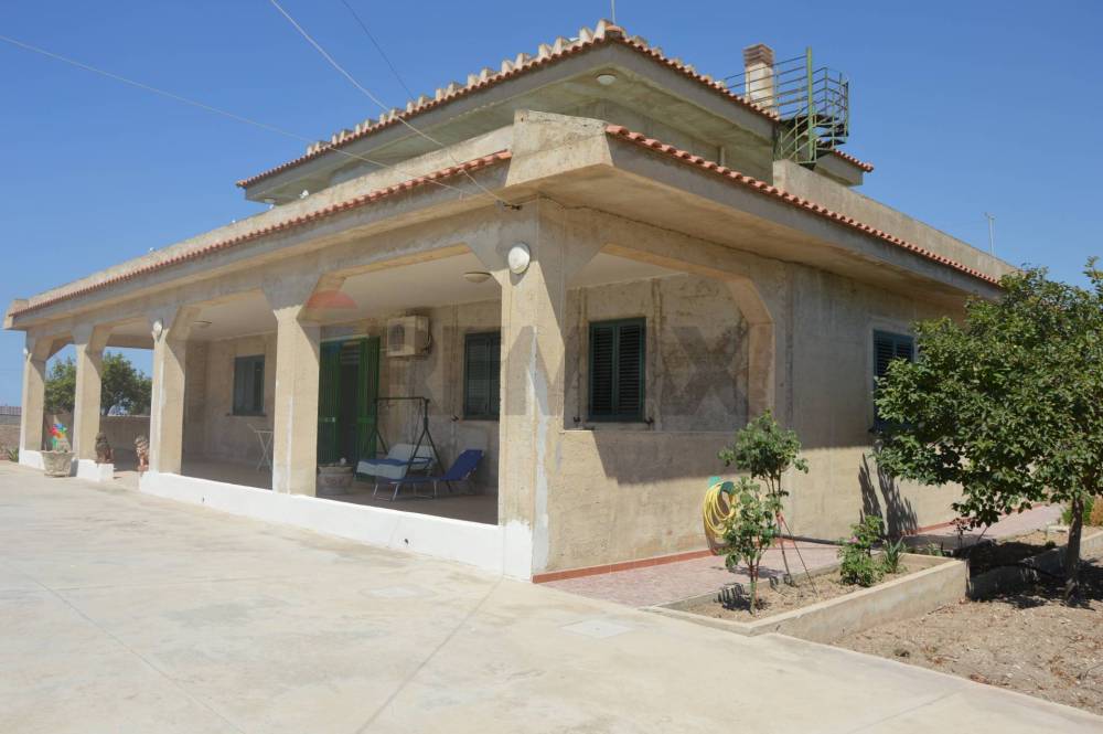 casa indipendente in vendita a Pachino