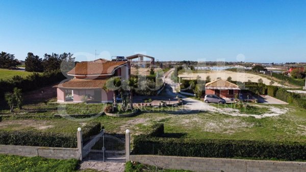 casa indipendente in vendita a Pachino in zona Marzamemi