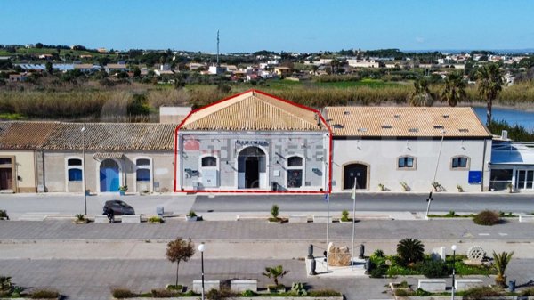 locale commerciale in vendita a Pachino in zona Marzamemi