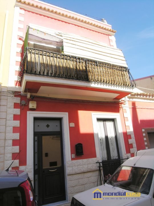 casa indipendente in vendita a Pachino