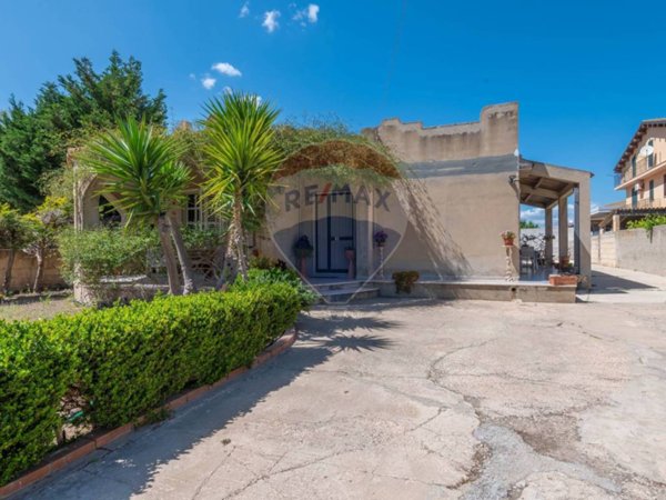 casa indipendente in vendita a Pachino