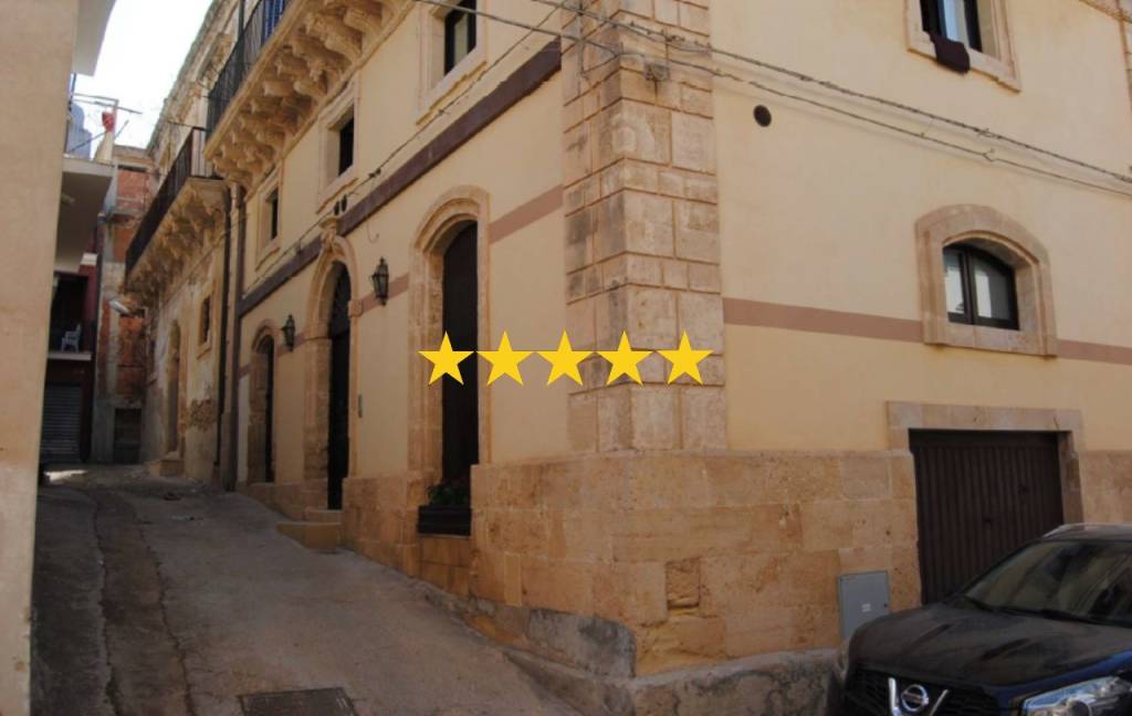 casa indipendente in vendita a Pachino