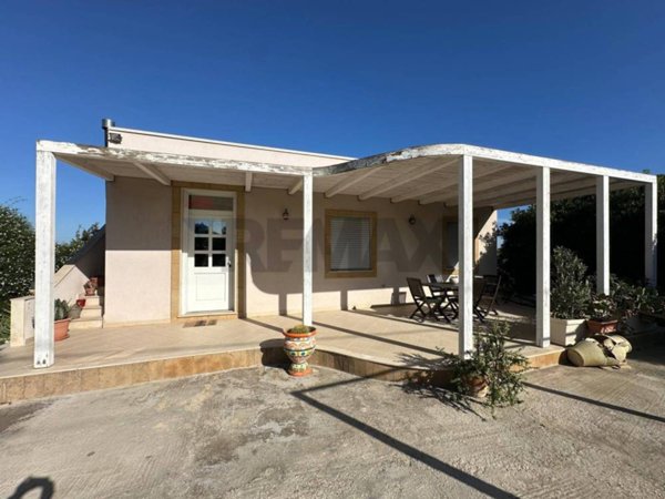 casa indipendente in vendita a Pachino