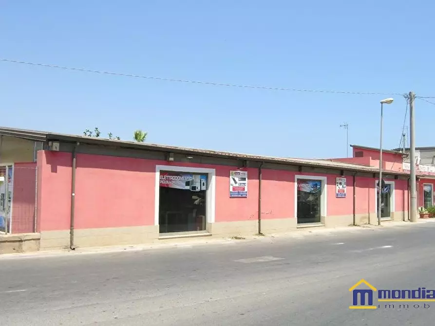 locale commerciale in vendita a Pachino