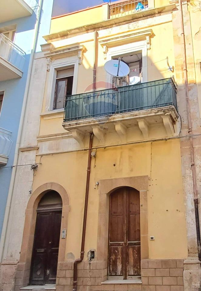 casa indipendente in vendita a Pachino