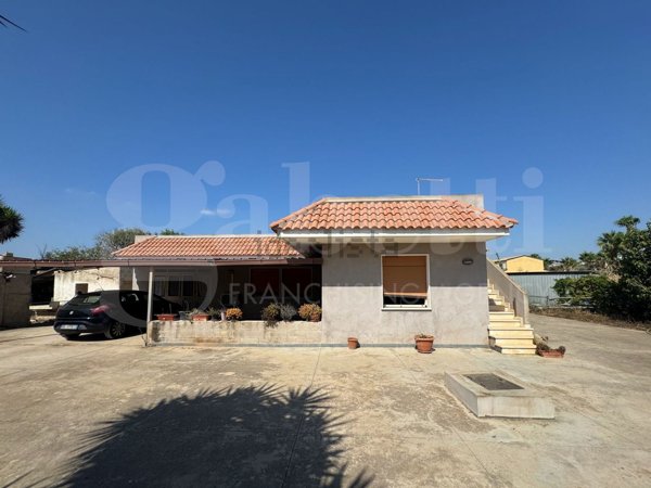 casa indipendente in vendita a Pachino in zona Marzamemi