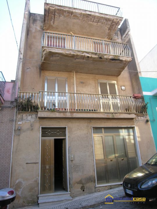 casa indipendente in vendita a Pachino