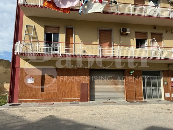 locale commerciale in vendita a Pachino